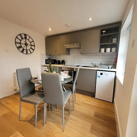 Little Oaks House - A Boutique And Cosy House In Colchester By Catchpole Stays Exterior photo